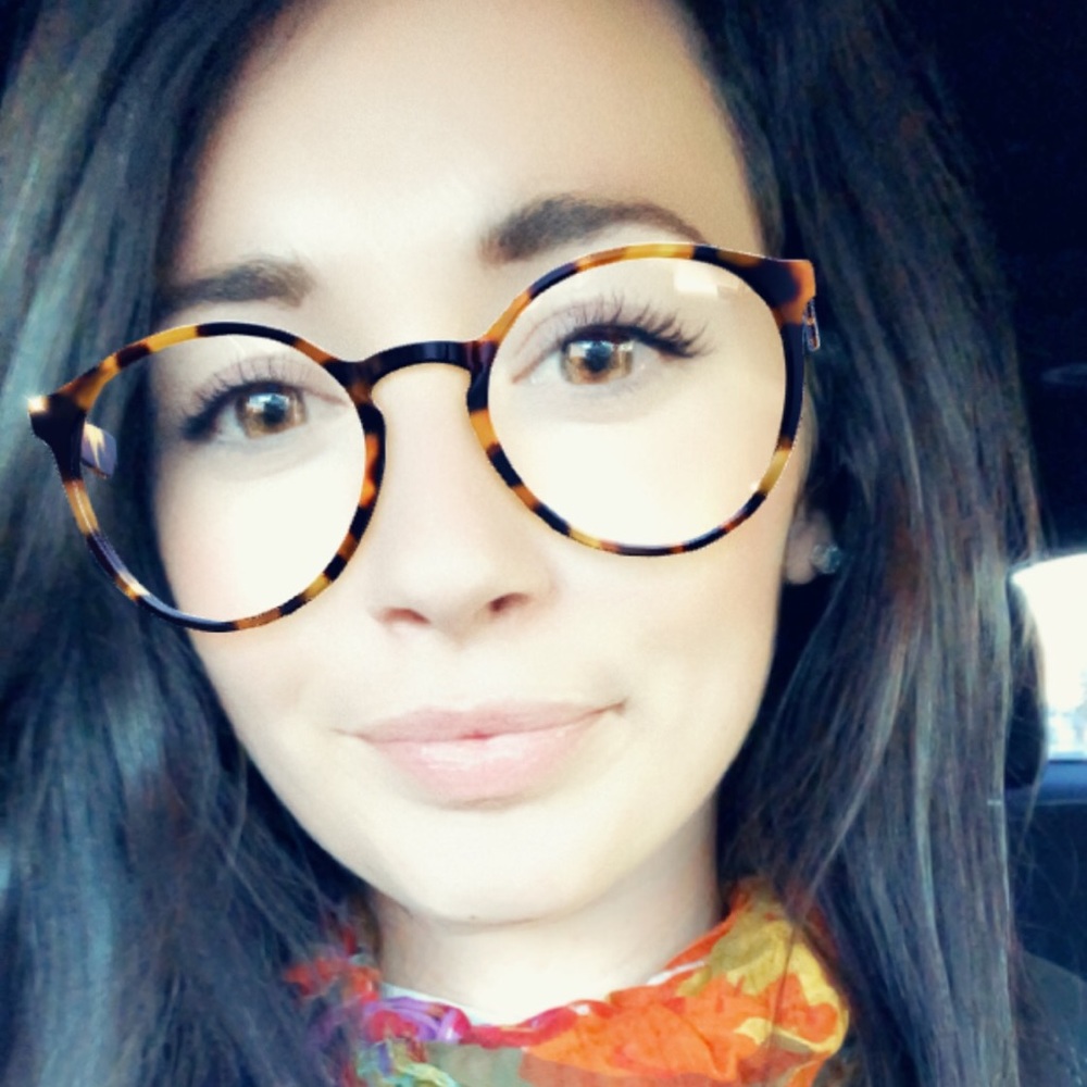 Meet your Posher, Ashley